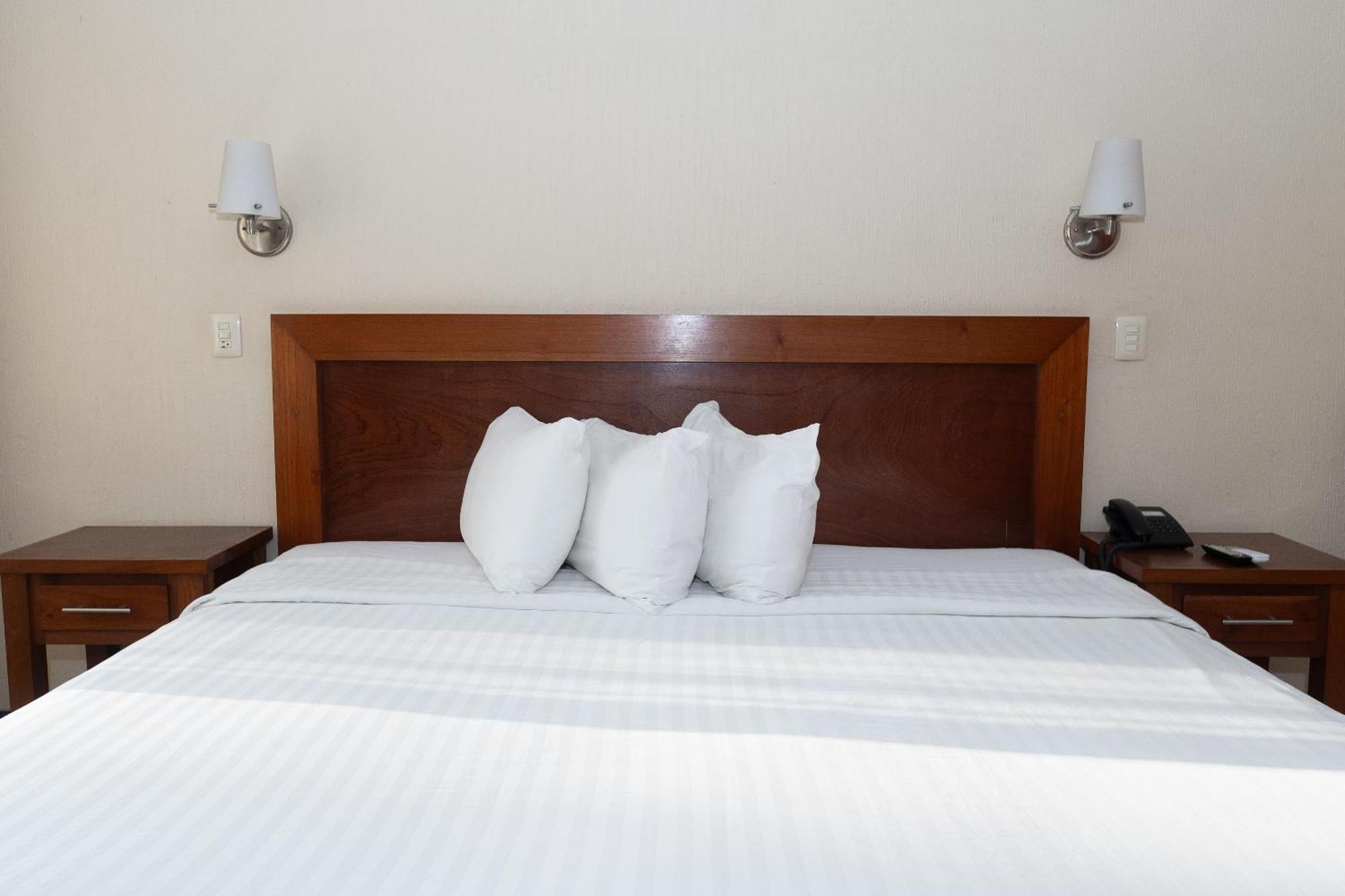 Hotel San Antonio Тампико Экстерьер фото